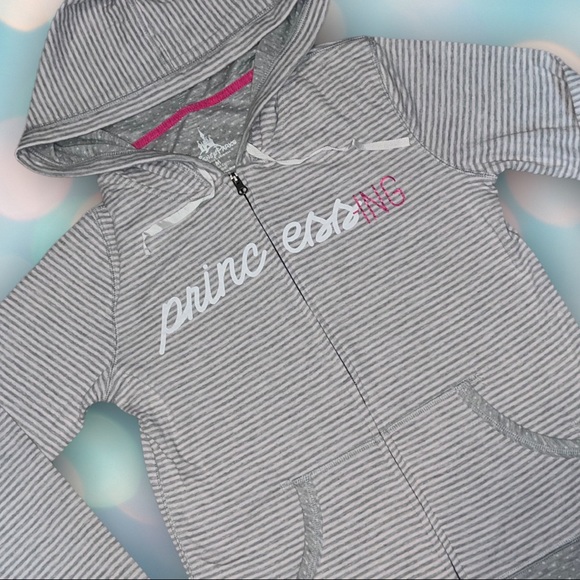 Authentic Disney Parks Princess Women’s Sweatshirt Hoodie Size M - Picture 2 of 5